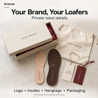 Mocassins décontractés Xinzirain personnalisés pour hommes en daim marron avec sangle, bout rond, accent métallique et semelle espadrille
