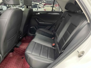 Bon Prix Nouveau Véhicule Voiture À Essence SUV Compact <span class=keywords><strong>T</strong></span>-Roc 1.4T 150Hp 2WD <span class=keywords><strong>T</strong></span> Roc Voiture pour <span class=keywords><strong>Volkswagen</strong></span> 30000km - Product Image 2