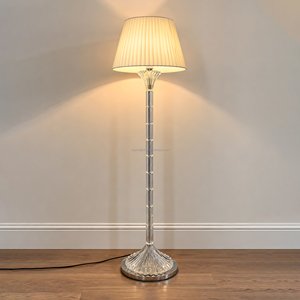 Lampadaire en cristal de luxe français, base en fer électroplaqué, <span class=keywords><strong>abat</strong></span>-<span class=keywords><strong>jour</strong></span> en tissu plissé, verre taillé pour salon, chambre, villa, hôtel - Product Image 5