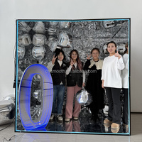 Boîte photo personnalisée en néon LED avec design rectangulaire métallique pour décoration de mariage et d'événements festifs