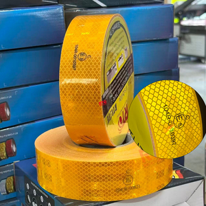Ruban <span class=keywords><strong>rétro</strong></span>-réfléchissant <span class=keywords><strong>jaune</strong></span> de signalisation de sécurité conforme CE E-Mark pour remorques, 5,08 cm * 45,7 m, vente en gros, ECE 104R - Product Image 4