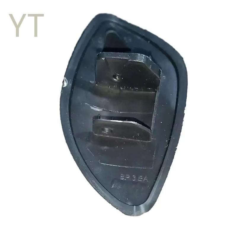 Hot Selling Auto Spare Parts Headlamp Washer Cover OE 39870060 For Volvo
