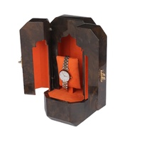 Boîte de montre en bois carrée de luxe élégante faite à la main en MDF avec des caractéristiques uniques