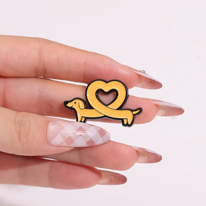Broche de amor de Dachshund de dibujos animados, bolso escolar, decoración de <span class=keywords><strong>ropa</strong></span>, accesorios a juego, insignia de Pin de caballo con goteo de aceite de aleación bonita - Product Image 1