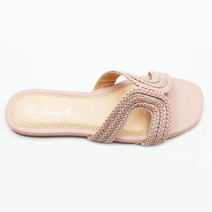 Popular marca de lujo nombre Casual zapatos de diamantes de imitación zapatillas chica verano playa plana sandalia chanclas para mujeres y damas - Product Image 3