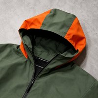 Ensemble survêtement homme Y2K streetwear coupe-vent à capuche color block avec pantalon cargo et poches zippées pour l'extérieur – Vente en gros personnalisée