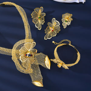 Juego de Joyería MEIZI Chapado en Oro de 18K con Perlas, Inspirado en la Moda Africana, para Mujer, Bodas, Fiestas, Aniversarios, Regalo Inspirado en Dubái - Product Image 4