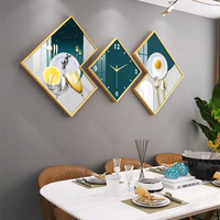 Tableau abstrait en porcelaine cristalline avec horloge, cadre luxueux et atmosphérique, décoration murale pour salle à manger, décoration intérieure.