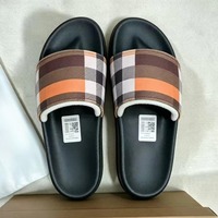 Chaussures EVA tendance à séchage rapide, semelle intermédiaire antidérapante lumineuse Evergreen, style marche, pantoufles à carreaux en caoutchouc EVA toutes saisons