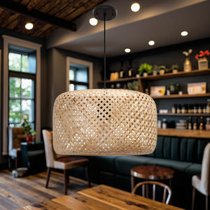 Moderne Handgefertigte Hängelampe aus Rattan, Bambus und Holz mit Schirm, Küsten-Industriestil, Poliertes Chrom-Finish, Gewebte Wohnraumbeleuchtung - Product Image 4