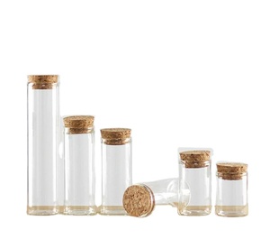 30 Tubes en verre en gros avec <span class=keywords><strong>bouchon</strong></span> droit plat bouche Rose sous-embouteillage <span class=keywords><strong>Tube</strong></span> à essai en verre avec bouteille d'emballage en liège - Product Image 1
