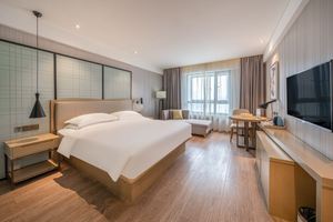 Muebles de dormitorio de <span class=keywords><strong>hotel</strong></span> de lujo ligeros, muebles de <span class=keywords><strong>hotel</strong></span> de 5 estrellas en el interior, marco de cama rectangular de madera maciza para el área del dormitorio del <span class=keywords><strong>hotel</strong></span> - Product Image 2