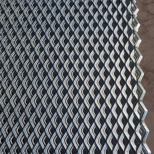 Vente en gros usine de tôles de treillis métallique déployé à mailles losangées en acier doux et acier inoxydable, robustes, <span class=keywords><strong>pour</strong></span> passerelles - Product Image 1