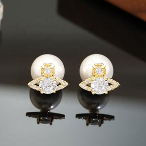 Boucles d'oreilles clous géométriques tendance rétro françaises populaires en argent S925, plaqué or de luxe haut de gamme avec zircon, vente en gros - Product Image 1