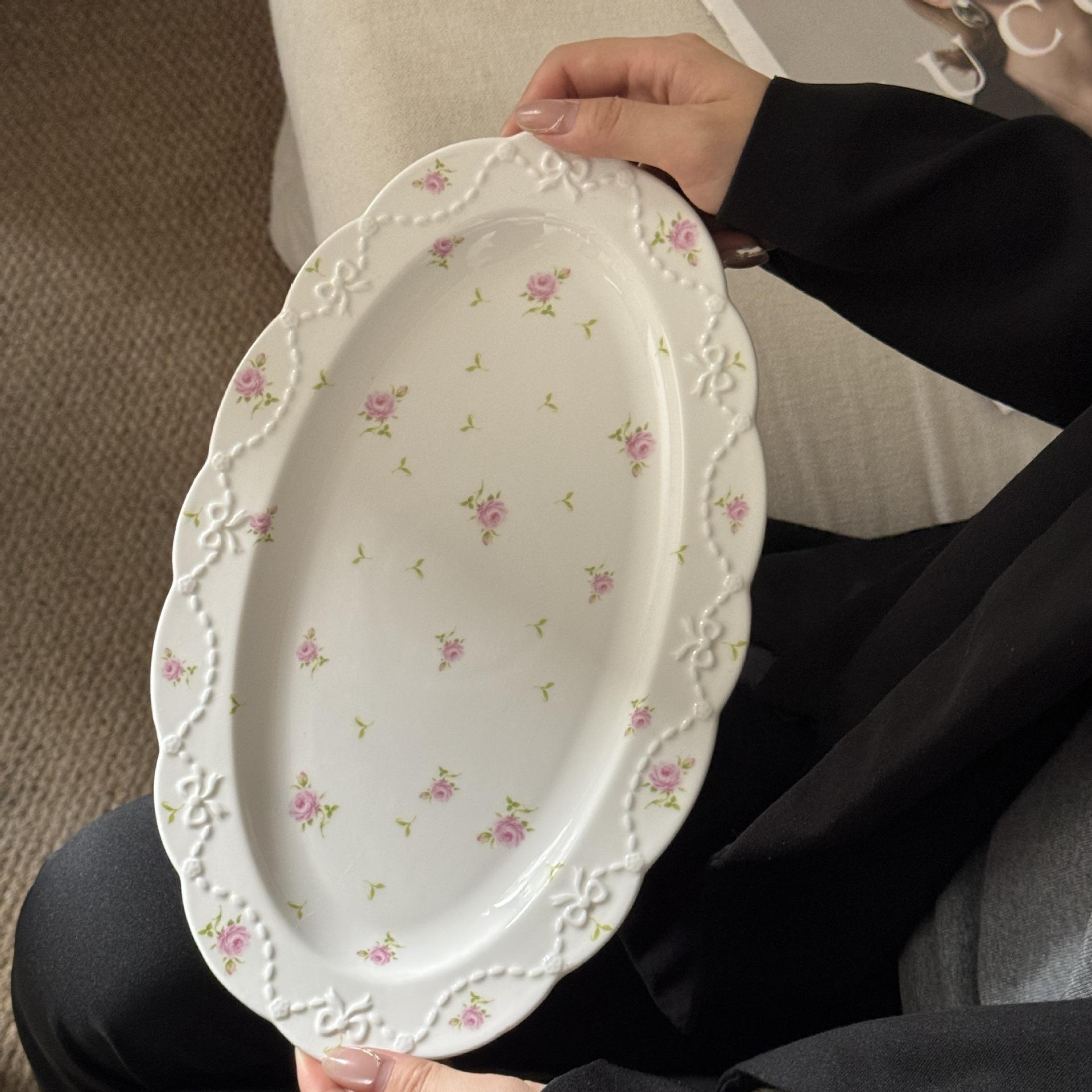 The Fugitive Princess Rose Oval Disk 30*20.5*2