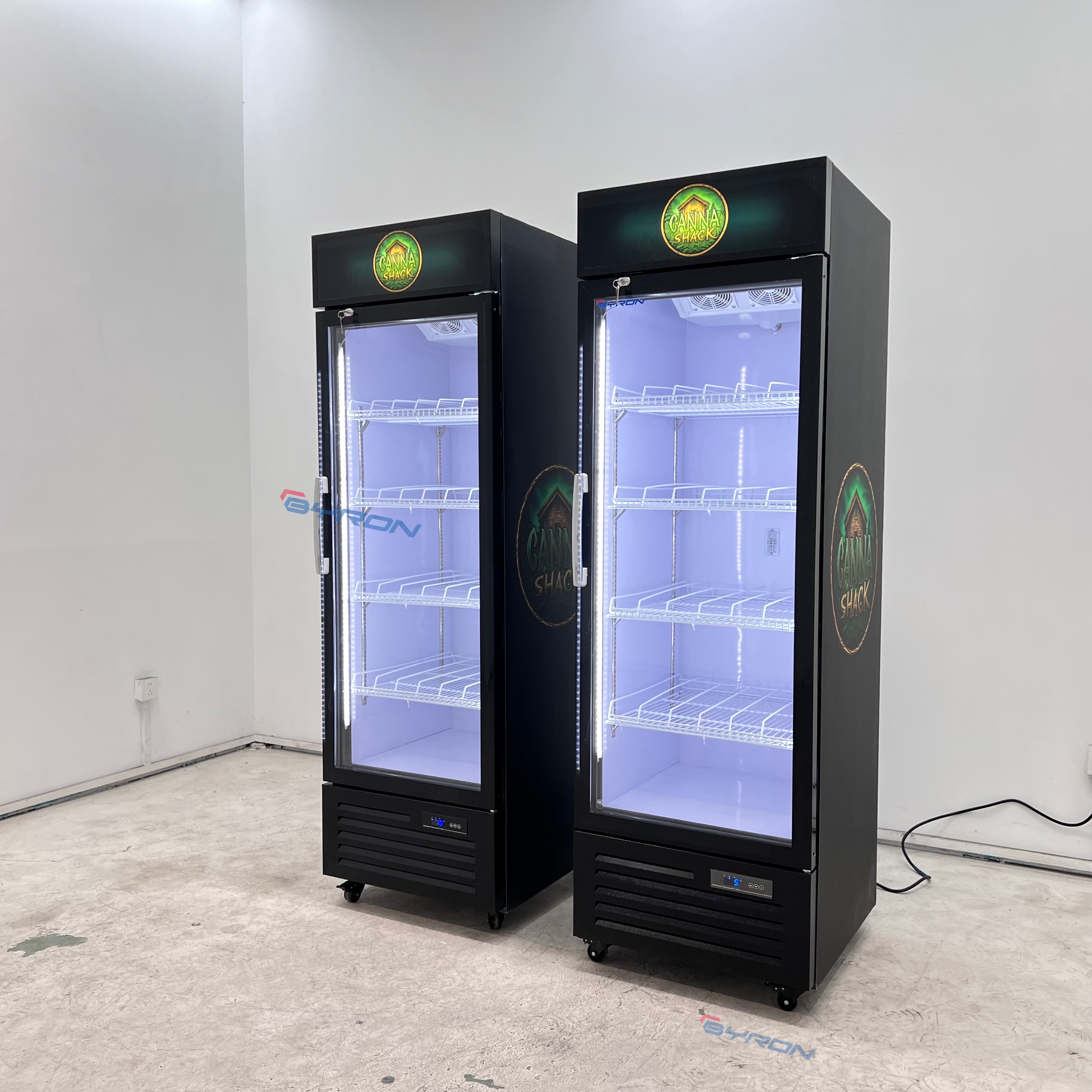 激少　☆冷蔵庫　ショーケース　KIRIN バドワイザー Alibaba.com上の高品質なバドワイザー冷蔵庫メーカーとバドワイザー