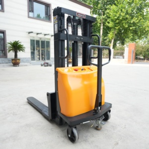 Chariot élévateur électrique 2T à commande manuelle, mât simple, batterie au plomb-acide, pneus pleins, utilisation en intérieur, usine de fabrication - Product Image 3