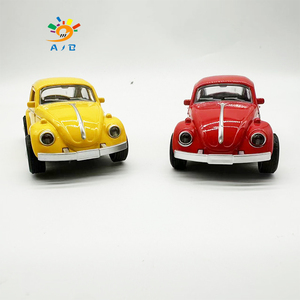سيارة لعبة كلاسيكية طراز بيتل من AJB مزودة بموسيقى وإضاءة وآلية سحب للخلف، مصنوعة من خليط معدني وبلاستيك مصبوب، ألعاب للأطفال - Product Image 5