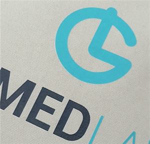 Bolso de playa de lona de algodón natural con asa de algodón torcida con logotipo personalizado con asa de ojales - Product Image 6