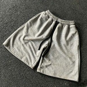 Shorts en coton tricoté de couleur unie pour hommes, décontractés, avec cordon de serrage à la taille, gris - Product Image 3