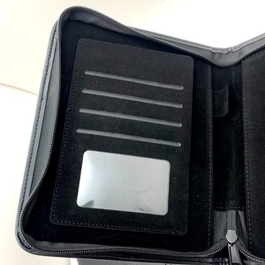 <span class=keywords><strong>Carpeta</strong></span> de Documentos para Bebé de Cuero PU Negro con Logotipo Personalizado en Relieve, Tamaño A4/A5, con Cierre de Cremallera - Product Image 4