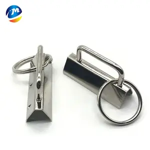 حلقة مفاتيح معدنية, حلقة مفاتيح معدنية بتصميم سلسلة مفاتيح مزودة بسوار من القطن