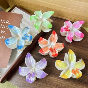 Nouvelles pinces à cheveux en plastique AITONG 8 cm, motif frangipanier, pour enfants, femmes, fêtes, plage hawaïenne, usage quotidien - Product Image 1