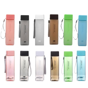 Nueva Botella de Agua Cuadrada de <span class=keywords><strong>Pl</strong></span>ástico Esmerilado, Portátil, Transparente, para Jugos de Frutas, a Prueba de Fugas, para Deportes al Aire Libre, Viajes y Campamento - Product Image 2