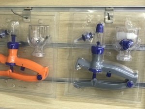 NL116 Automatique support de bouteille poulet vaccinateur volaille injecteur - Product Image 3