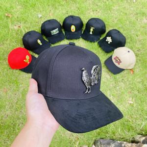 Gorra de Béisbol Vintage Personalizada de 5 Paneles con Visera de Gamuza y Pin Metálico con Logotipo, Estilo Deportivo para Hombre y Mujer - Product Image 1