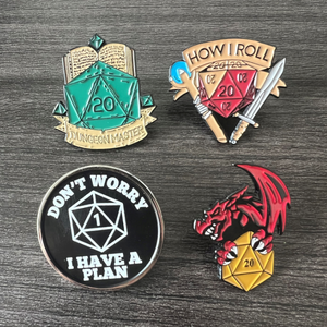 Venta al por mayor buena Stock Metal DND esmalte Pins personalizado impreso 30mm troquelado broche medallas imán Anime juego mazmorras dragones gorras - Product Image 3