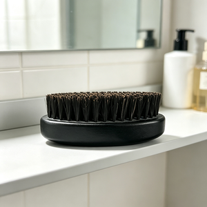 Spazzola per Barba in Setole di Cinghiale Curva in Legno di Faggio Nero per Uomo con Setole Rigide per la Cura della Barba e le Onde dei Capelli - Product Image 4