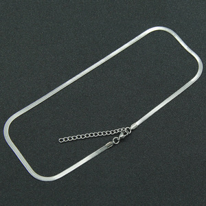 Collar de cadena de serpiente de acero de titanio simple, chapado en plata, diseño popular, collares para mujer, joyería de moda, gran venta. - Product Image 2