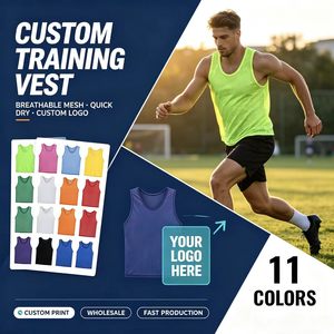 Gilets d'entraînement de football sur mesure en polyester respirant pour clubs, écoles et équipes - Product Image 1