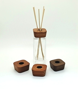 Tapa de Madera de Acacia Personalizada de Alta Calidad para Botellas de Perfume Árabes, Cuadrada de Vidrio de 100 ml, Lujosa, Vacía, con Pulverizador y Cierre de Rosca - Product Image 4