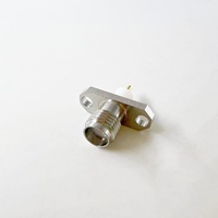 Connecteur coaxial RF SMA femelle 18 GHz à 2 trous avec bride carrée, isolateur 4 mm et borne à broche 3 mm