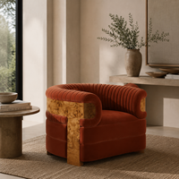 Fauteuil en velours orange brûlé avec accents en bois de burl et capitonnage cannelé pour salon
