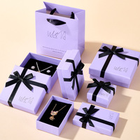 Boîte d'emballage pour bijoux en carton carré rectangulaire violet frais avec nœud pour boucles d'oreilles, collier, bague, cadeau de la Saint-Valentin