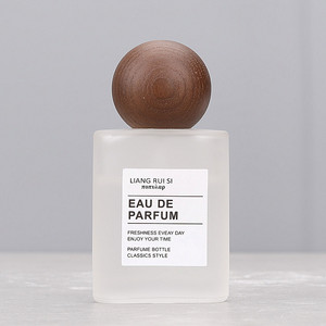 Bottiglia di profumo di vetro ricaricabile di lusso 30ml/50ml quadrato piatto vuoto chiaro smerigliato Spray flacone con collo a vite e tappo di legno rotondo - Product Image 3