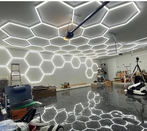 Luces LED hexagonales de pared de luz LED de techo de nido de abeja para sala de exposición de coche a prueba de agua para aplicación de taller - Product Image 3