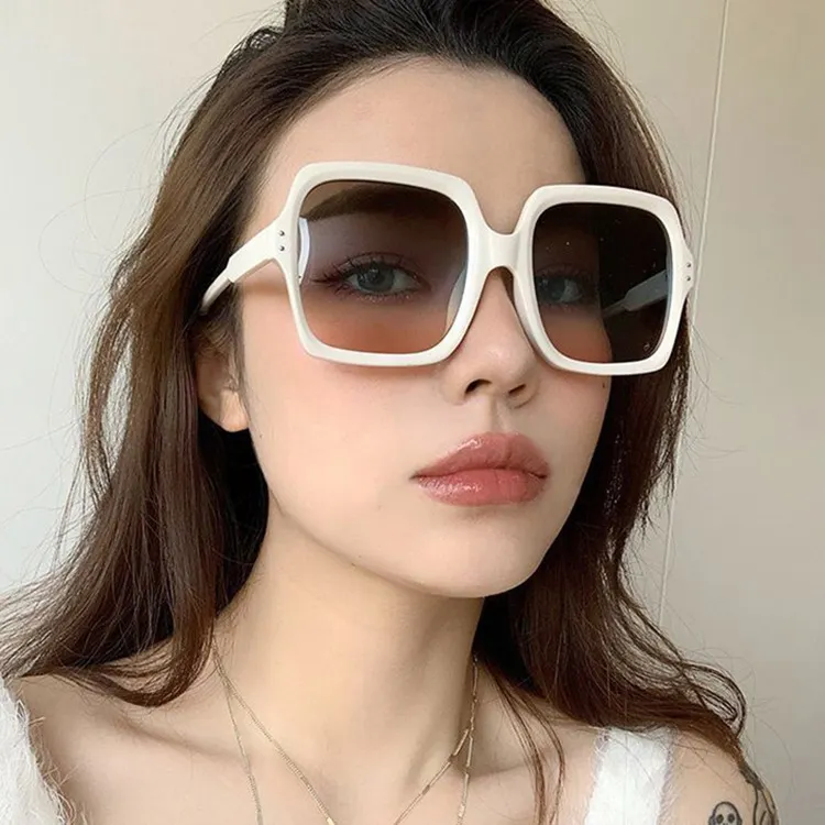 Fashion Plastic Big Frame Square Sun Glasses Trendy Gradient Women Shades Eyeglass Oversized Sunglasses 2022