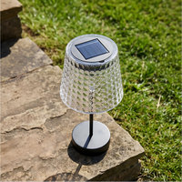 Lampe de table solaire LED d'extérieur au design moderne, lumière blanc chaud, étanche IP44, batterie incluse, certifiée RoHS, pour aménagement paysager et jardin