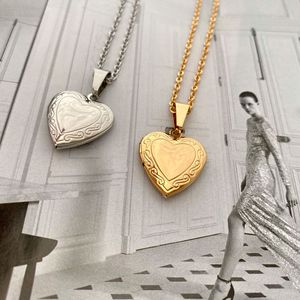 2 Designs Floral Edged Love Heart Medaillon Halskette Zirkon Zirkon Edelstahl Long Sweater Chain Halsketten French Jewely - Product Image 4