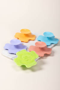 2025 Nuevo cepillo facial <span class=keywords><strong>de</strong></span> silicona con forma <span class=keywords><strong>de</strong></span> trébol <span class=keywords><strong>de</strong></span> <span class=keywords><strong>cuatro</strong></span> <span class=keywords><strong>hojas</strong></span> Cepillo facial compacto y fácil <span class=keywords><strong>de</strong></span> sostener con succión - Product Image 6