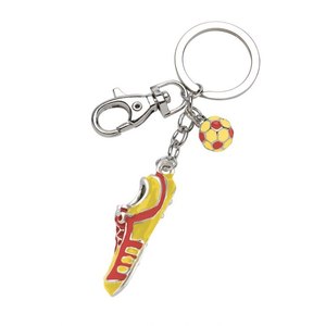 Portachiavi a Forma di Scarpa da Calcio Gialla e Rossa, in PVC e Gomma con Elementi Metallici, per Uso Aziendale - Product Image 2