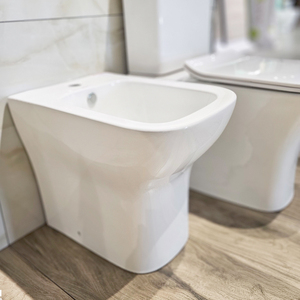 WC Orbit Square in Vari Colori - Bidet da Pavimento - Toilette di Lusso Estremo Elettroplaccato per Bagni Compatti - Product Image 5