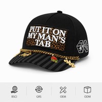 Gorra de Béisbol con Bordado 3D de Logotipo Personalizado, Gorra Snapback Rosa a Rayas con Dijes de Cadena Dorada, Parche con Estampado de Leopardo, Gorras de Lujo OEM