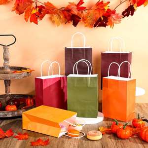 Bolsas de Regalo de Papel Kraft Reciclable Clásicas OEM con Asas Planas y Retorcidas, Impresión de Logotipo Personalizado para Empaquetado Comercial y de Compras - Product Image 3