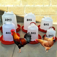 Mangeoires et abreuvoirs automatiques durables pour poulets Nouvel abreuvoir en plastique pour volaille avec clip pour 100,000 oiseaux