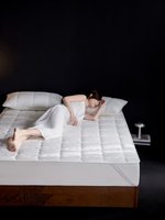 Matelas Pliant Haut de Gamme pour Hôtels, Matelas Doux Matelassé Toutes Saisons en Coton Rembourré Antibactérien Sain, Taille Queen, Vente en Gros Fabricant